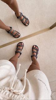 Danit Greenberg feet photo thumbnail