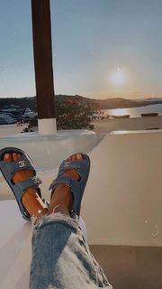 Danit Greenberg feet photo thumbnail