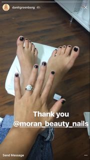 Danit Greenberg feet photo thumbnail
