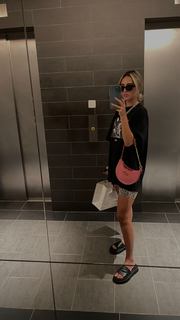 Danit Greenberg feet photo thumbnail