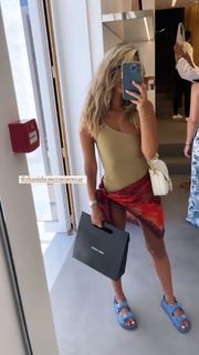 Danit Greenberg feet photo thumbnail