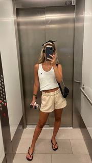 Danit Greenberg feet photo thumbnail