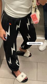 Danit Greenberg feet photo thumbnail