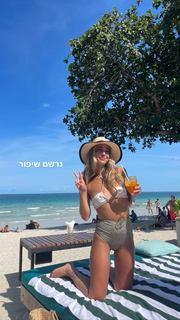 Danit Greenberg feet photo thumbnail