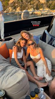 Danit Greenberg feet photo thumbnail