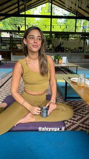 Danit Greenberg feet photo thumbnail