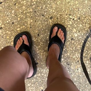 Danit Greenberg feet photo thumbnail