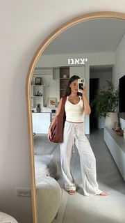 Danit Greenberg feet photo thumbnail