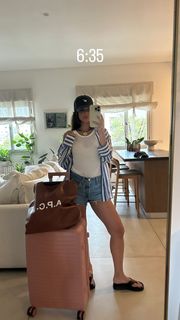 Danit Greenberg feet photo thumbnail