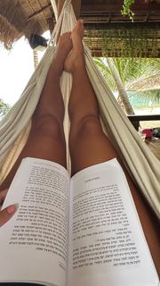 Danit Greenberg feet photo thumbnail