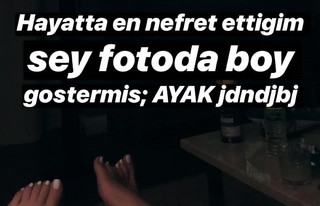 Danla Bilic feet photo thumbnail