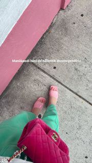 Danla Bilic feet photo thumbnail