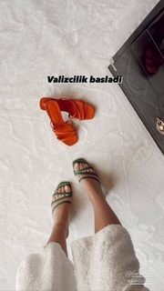 Danla Bilic feet photo thumbnail