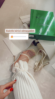 Danla Bilic feet photo thumbnail