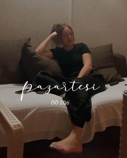 Danla Bilic feet photo thumbnail