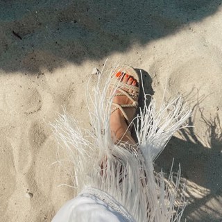 Danla Bilic feet photo thumbnail