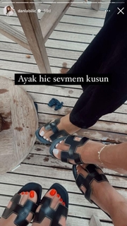 Danla Bilic feet photo thumbnail