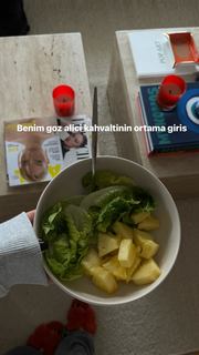 Danla Bilic feet photo thumbnail