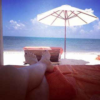 Danna García feet photo thumbnail