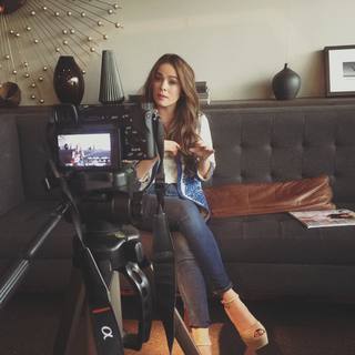 Danna García feet photo thumbnail