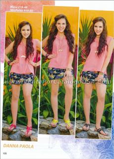 Danna Paola feet photo thumbnail