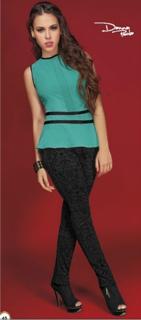 Danna Paola feet photo thumbnail