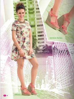 Danna Paola feet photo thumbnail