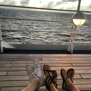 Danna Paola feet photo thumbnail