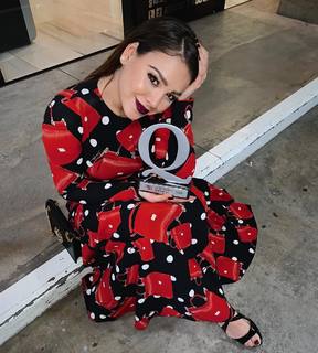 Danna Paola feet photo thumbnail