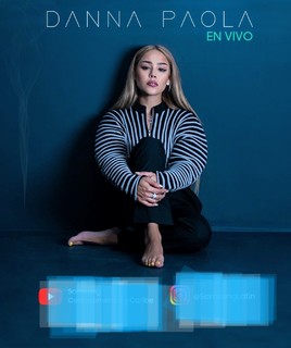 Danna Paola feet photo thumbnail