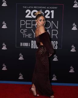 Danna Paola feet photo thumbnail