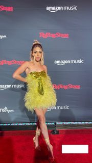 Danna Paola feet photo thumbnail