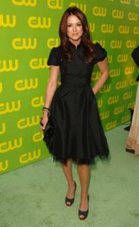 Danneel Ackles feet photo thumbnail