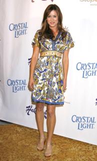 Danneel Ackles feet photo thumbnail