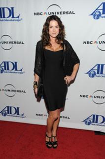 Danneel Ackles feet photo thumbnail