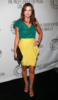 Danneel Ackles feet photo thumbnail