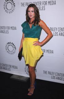 Danneel Ackles feet photo thumbnail
