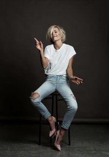 Danni Menzies feet photo 5
