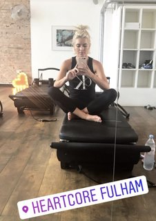 Danni Menzies feet photo 6