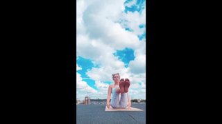 Danni Menzies feet photo 17