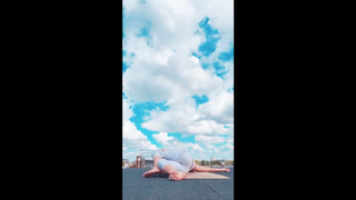 Danni Menzies feet photo 16