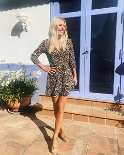 Danni Menzies feet photo 7