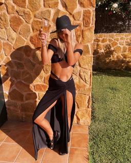 Danni Menzies feet photo 13