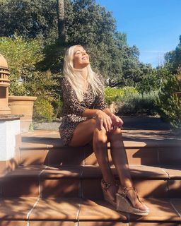Danni Menzies feet photo 1