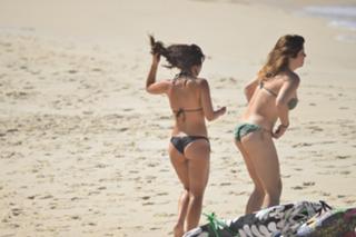 Danni Suzuki feet photo thumbnail