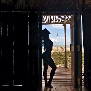 Danni Suzuki feet photo thumbnail