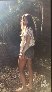 Danni Suzuki feet photo thumbnail