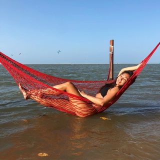 Danni Suzuki feet photo thumbnail