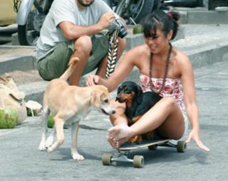 Danni Suzuki feet photo thumbnail