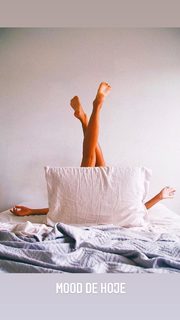 Danni Suzuki feet photo thumbnail